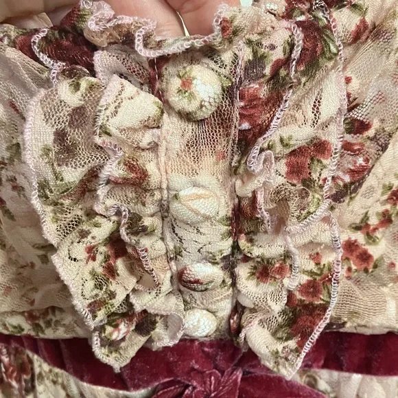 LIZ LISA Rare Find Vintage Pink and burgundy lace Floral Midi Dress is  available for purchase on au PAY Market - Imported Goods Online Store  Co.Ltd. | au PAY Market - Online